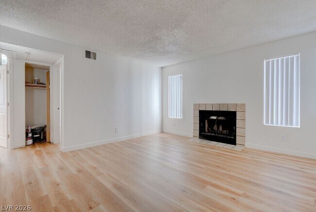 Photo - 4201 Terrestrial Dr Unidad 122