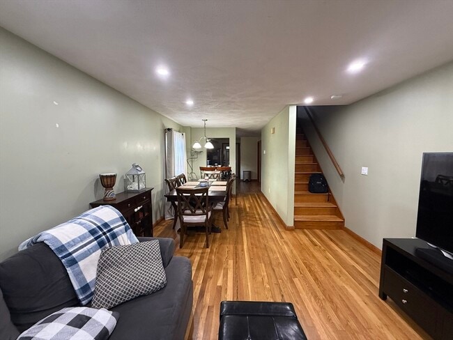 Photo - 39 Plimpton Ave