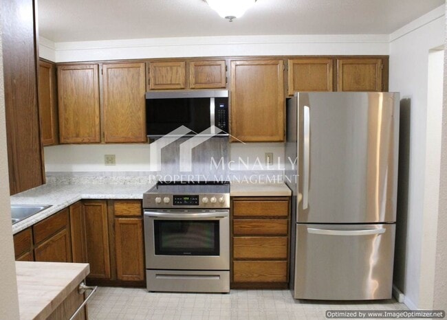 Photo - 3 bedroom 1.75 bath home on Peacock Hill