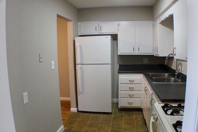 Photo - Normandy Apartments