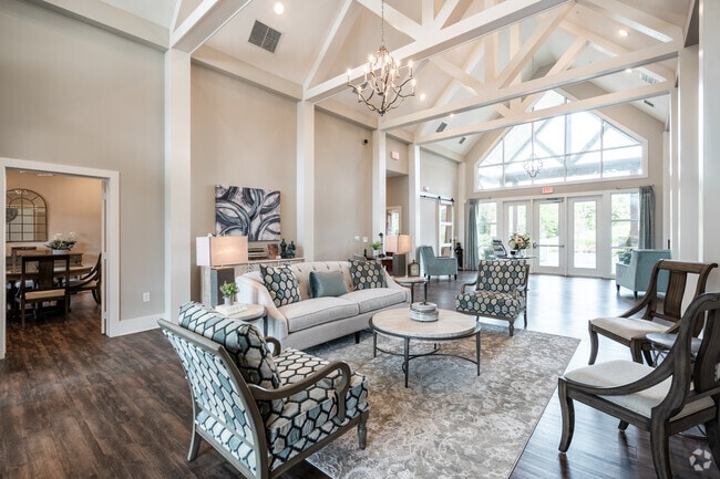 Oficina de arrendamiento - Legends at Laurel Canyon