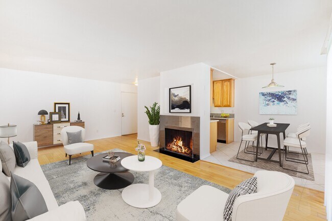 Photo - 1535 Granville Ave Unidad #101