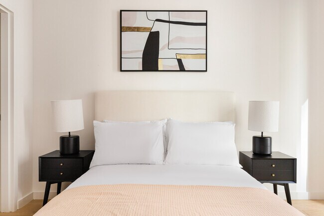 Photo - 244 W 29th St Unit FL2-ID2149