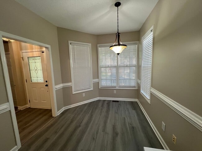 Photo - 7706 Astoria Pl