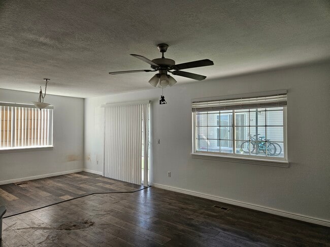 Photo - 1046 W 820 S