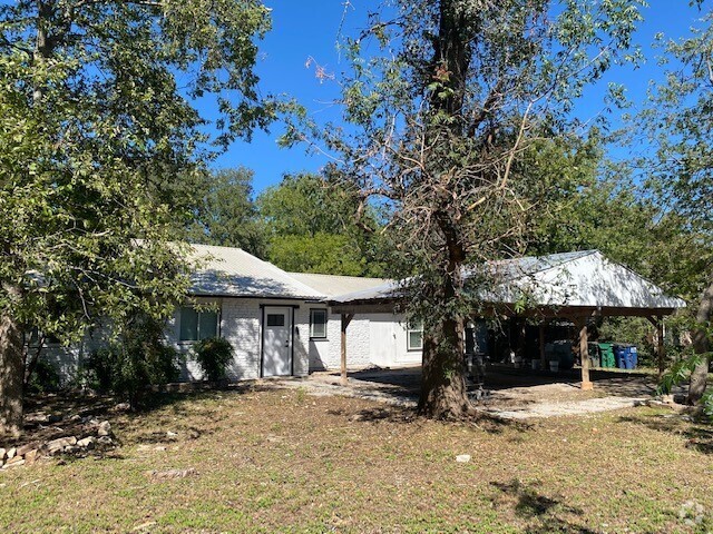 Building Photo - 407 Apache Trail Rental