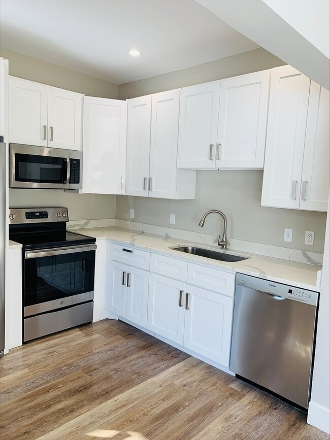 Photo - 2015 Quechee Main St Unit 4