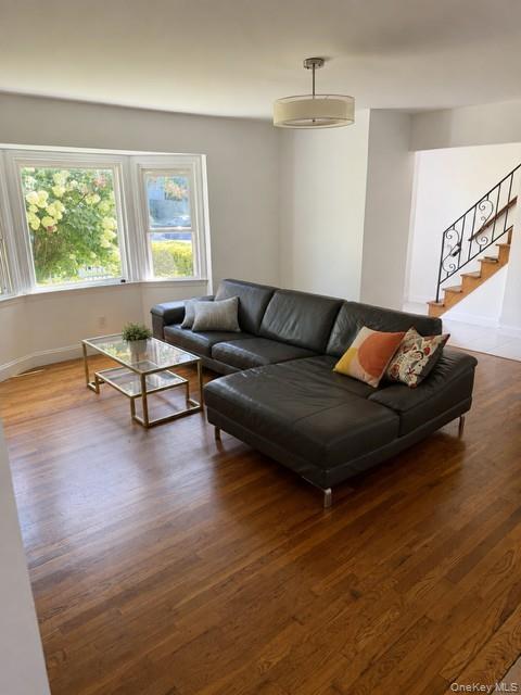 11 Chestnut St