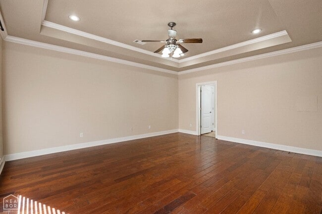 4801 Lochmoor Cir