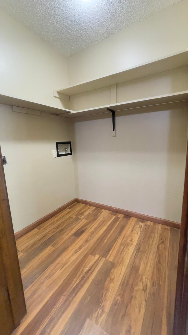 Photo - 3053 W Roxbury St Unit 3053