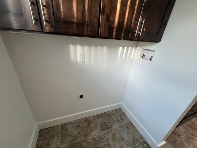 Photo - SUZANNE Unit 255-1