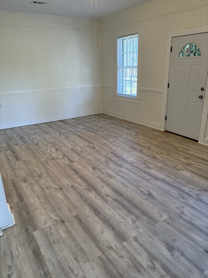 Photo - 2504 Edgewood Dr