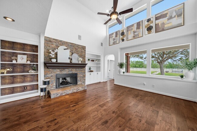 Photo - 7211 Savannah Glen Ln