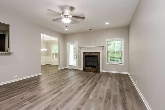 Photo - 4038 Lake Manor Way