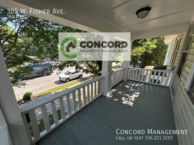 Photo - 305 W Fisher Ave
