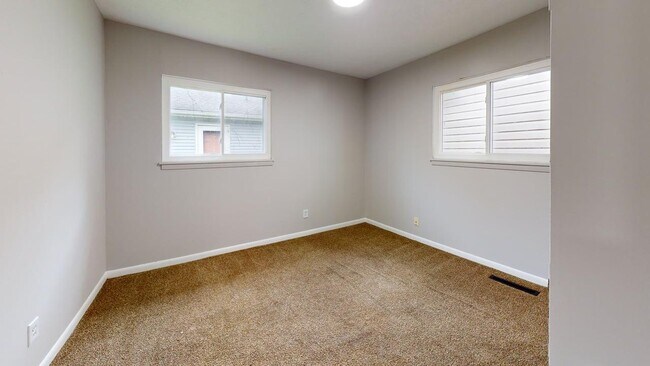 Photo - 583 Chittenden St