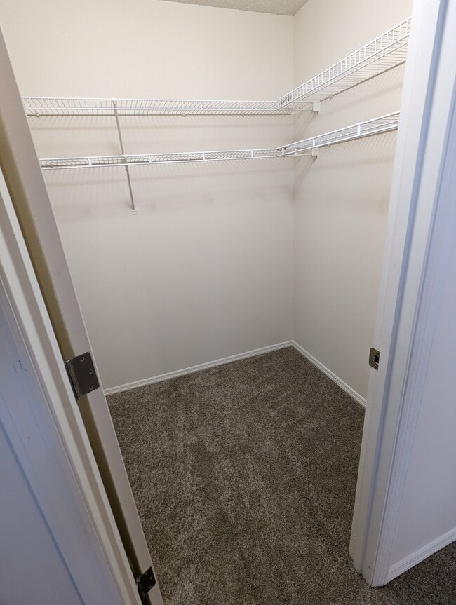 Sugar Mill Creek Apartments Evansville, IN