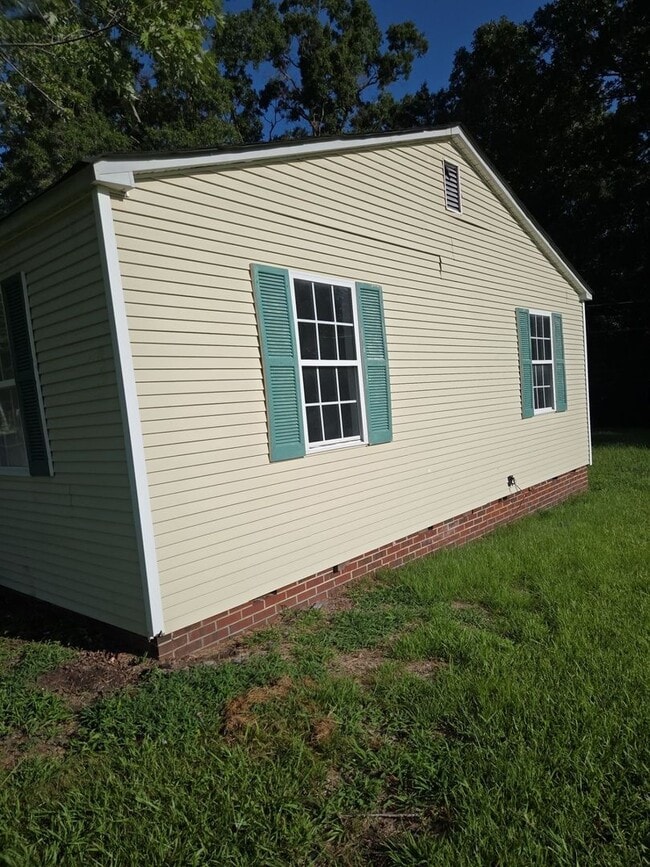 Photo - Newly remodeled home is located in Lancaster, SC 29720.