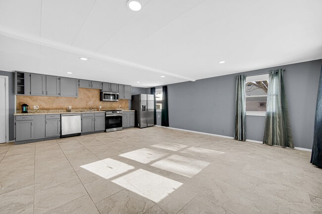 Photo - 2322 W Loves Ln