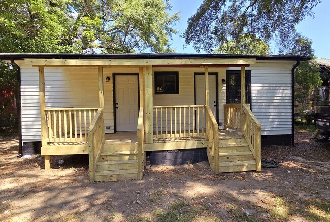 Cleveland St Duplex