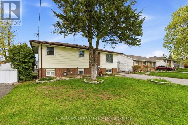 Photo - 599 Otonabee Dr