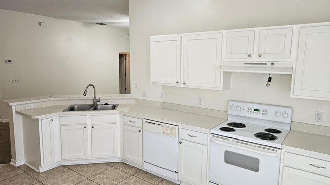 Photo - 2410 Stratford Pointe Dr