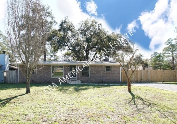 Building Photo - 304 Harding Rd