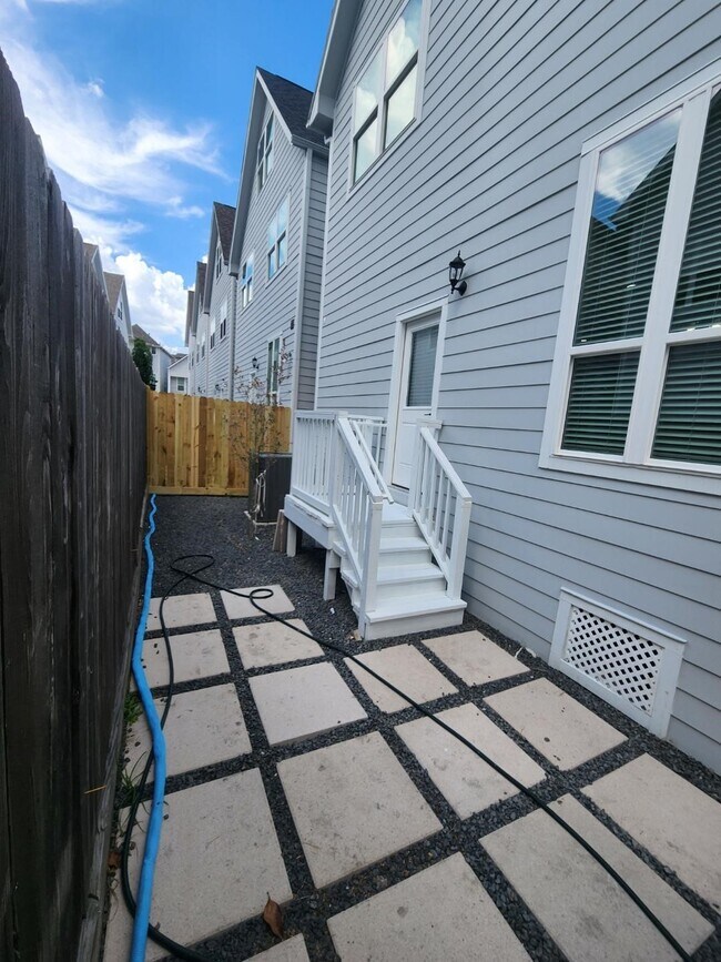 Photo - 1807 Palmetto Landing Dr