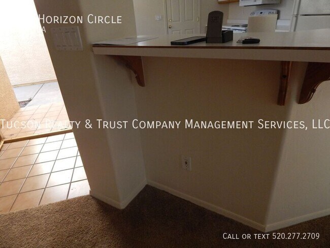 63 E Horizon Cir