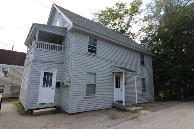Building Photo - 6 Smith Ct Unit 1