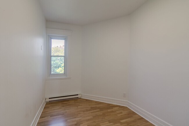 Photo - 2068 Rue Sherbrooke O Unit 41