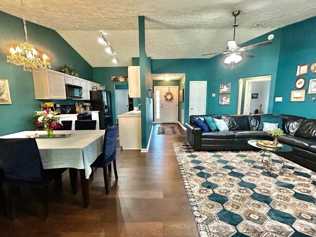 Photo - Beautiful 3 bedroom-plus bonus room-2 bath...