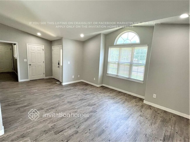Photo - 223 N 49th Ave