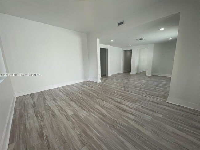 Photo - 1520 SW 10th St