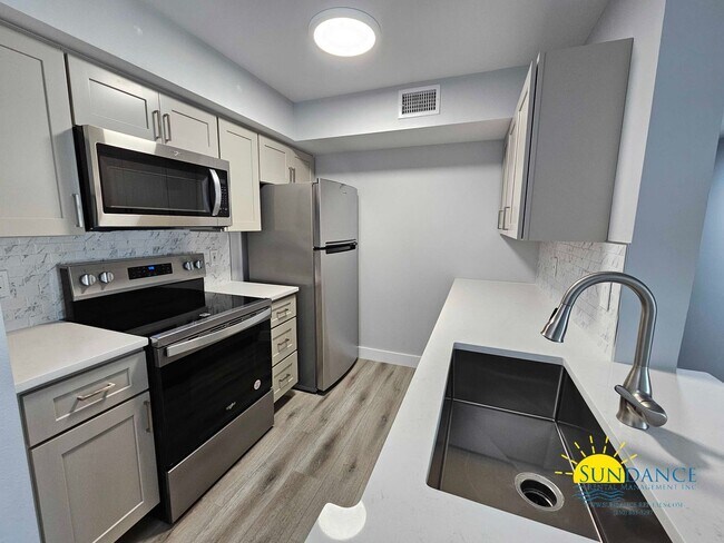 Photo - Fully Renovated 2 Bedroom Unit in Destin!