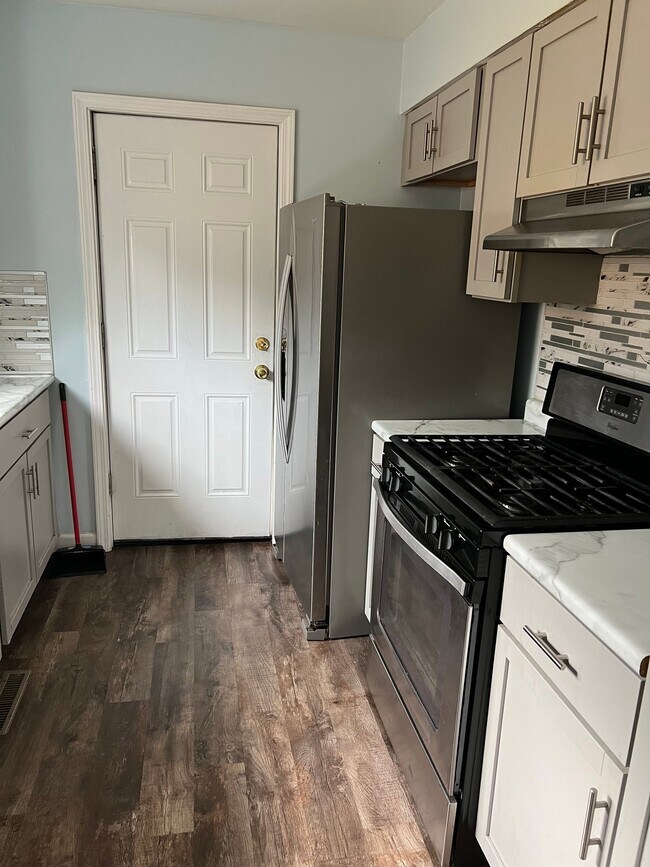 1903 171st St Unidad 1903 171st Street Unit 2
