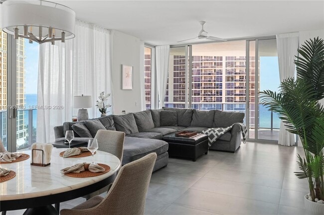 Photo - 17550 Collins Ave Unidad 1205