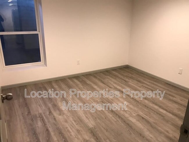 Photo - 1734 W 19th Terrace Unit B