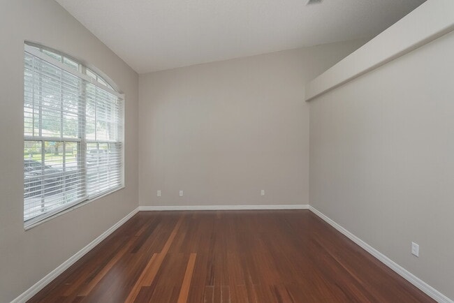 Photo - 5221 Watson Rd