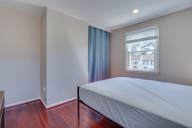 Photo - 3030 Ellenwood Dr