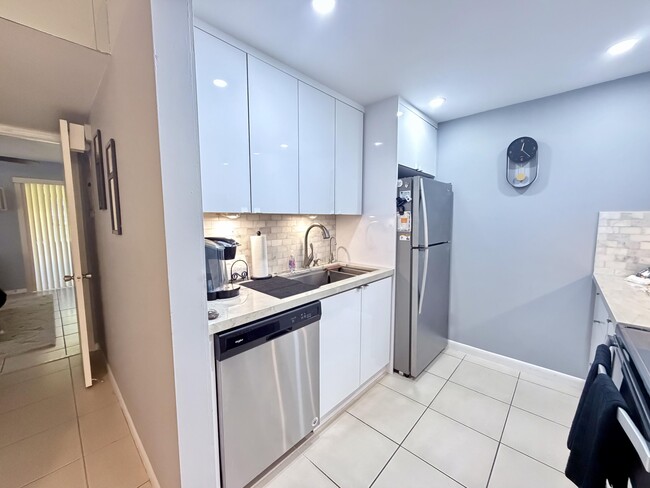 Photo - 150 SW 134th Way Unit 106R