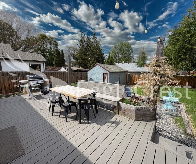 Photo - Spacious 3BR/2BA Home with Additional Living Space & Entertainer’s Backyard