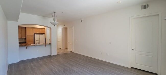 Photo - Upscale Executive Living 1 bedroom 1 bath