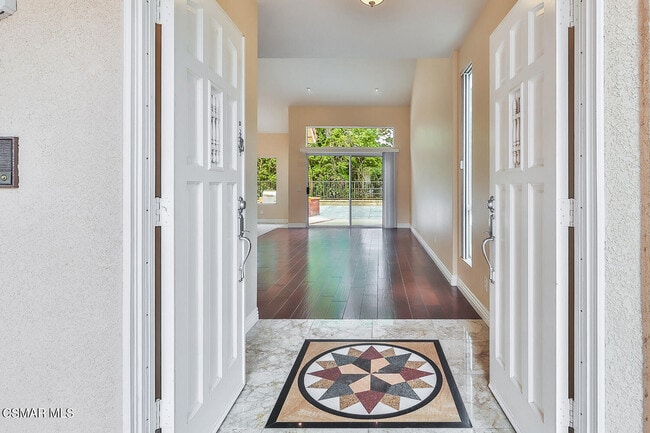Photo - 1825 Golden Oak St