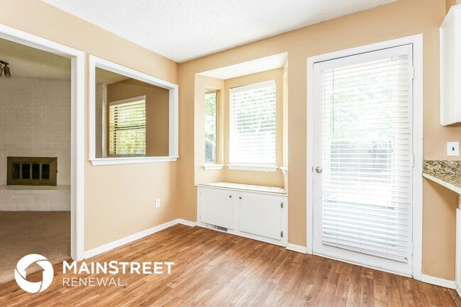 Photo - 300 Cherryvale Rd