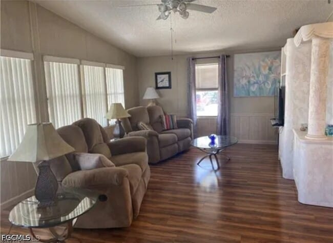 Photo - 571 Sunrise Ln