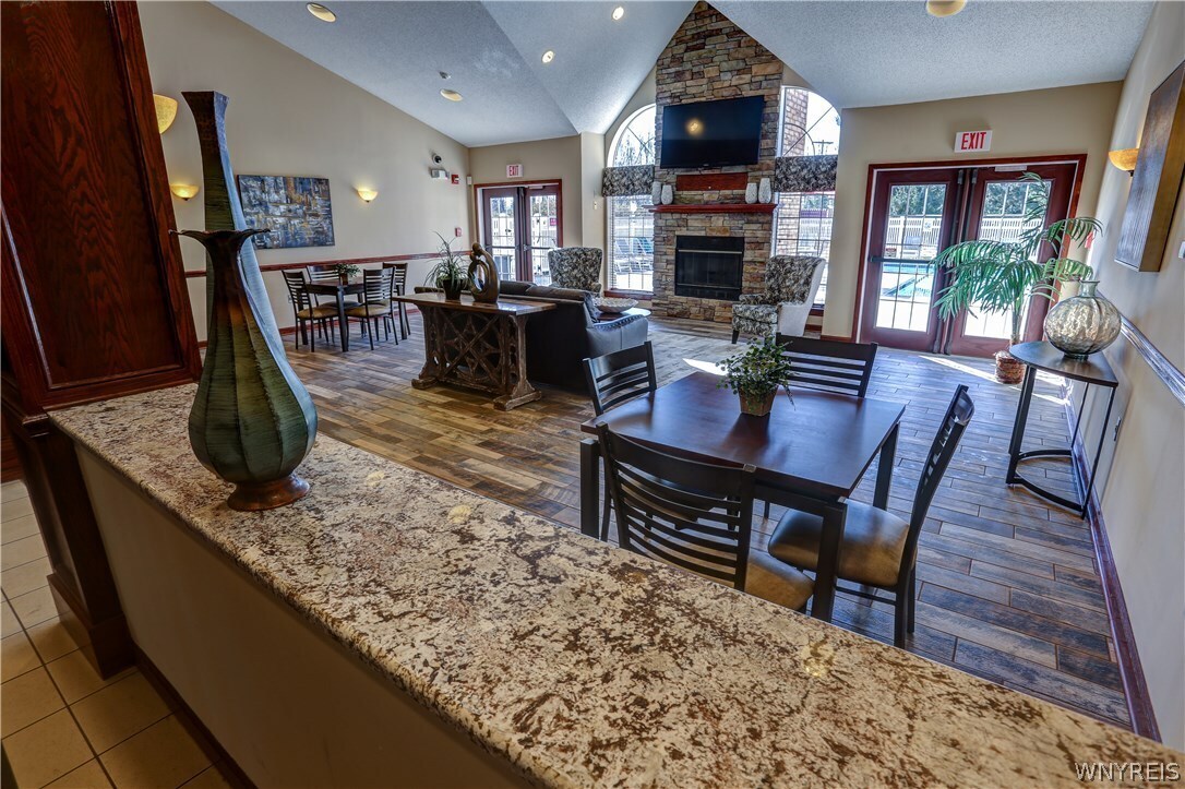 Photo - 25 Spring Meadow Dr