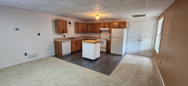 Photo - 201 Reeves Creek Way