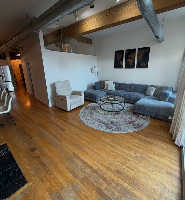 Photo - 1344 W Madison St