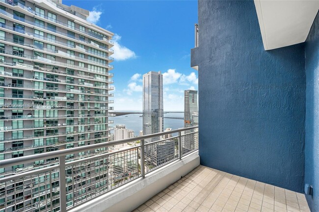 Building Photo - 60 SW 13th St Unit 4208
